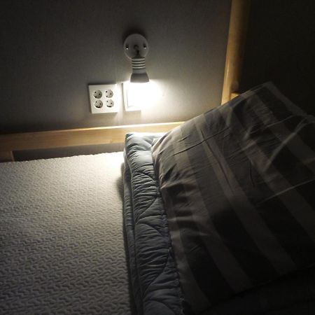 Lifeguesthouse Тхонйон Екстер'єр фото